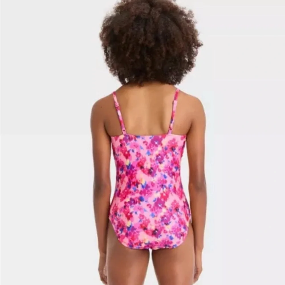 089 NWT Art‎ Class Garden Floral One Piece Cut Out Swimsuit - Size: M (8)